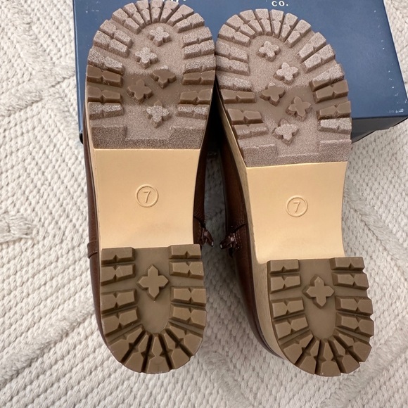 Target Universal Thread Clogs - Picture 3 of 4